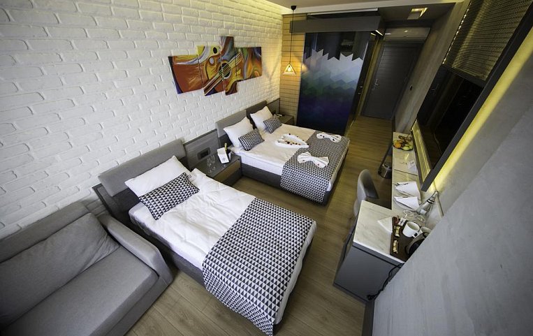 Laren Family Hotel & Spa 4*