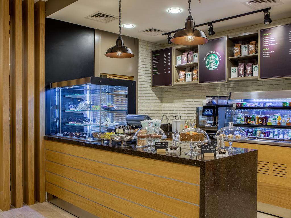 Holiday Inn Antalya Lara 4*