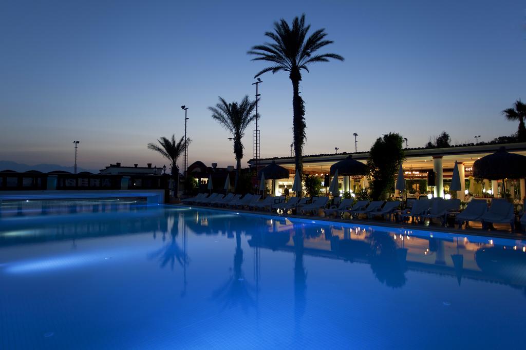Club Hotel Sera 5*