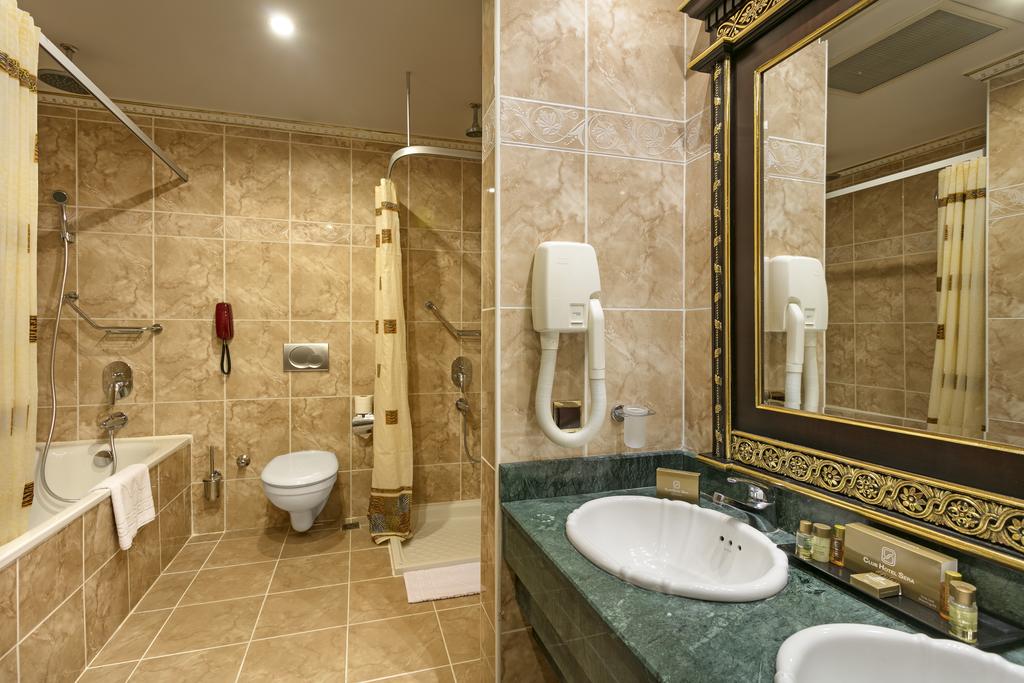 Club Hotel Sera 5*