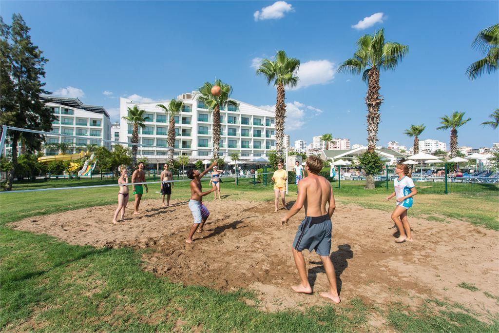 Club Hotel Falcon 4*