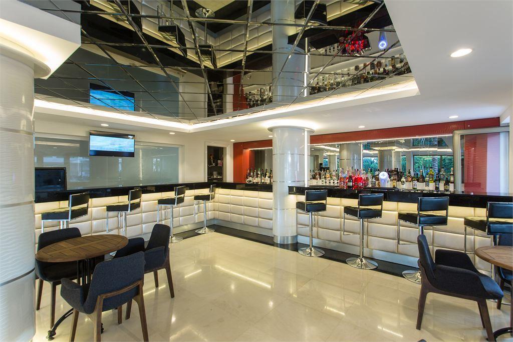 Club Hotel Falcon 4*