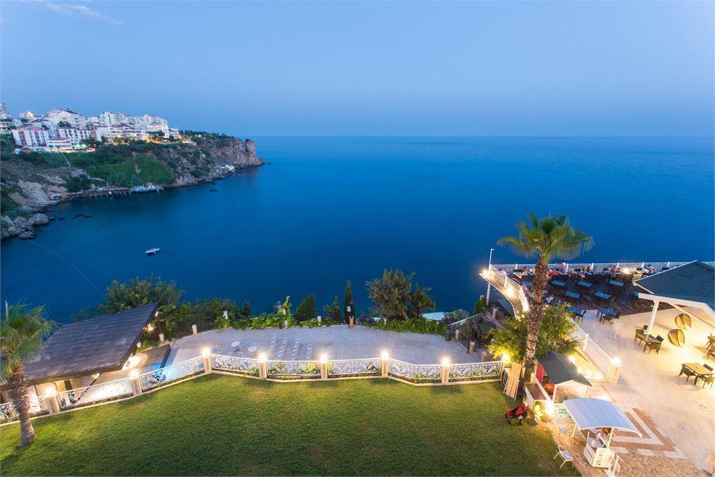 Club Hotel Falcon 4*