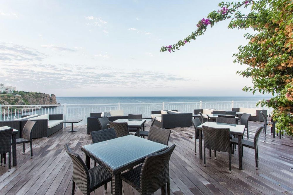 Club Hotel Falcon 4*