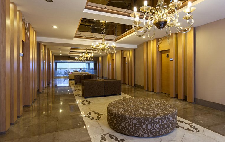 Xperia Saray Beach Hotel 4*
