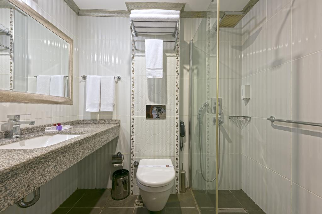 Xperia Saray Beach Hotel 4*