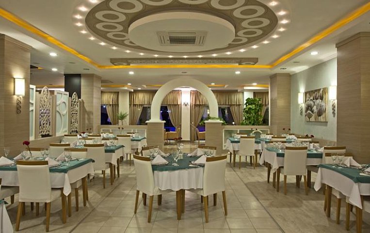 Titan Select Hotel 5*