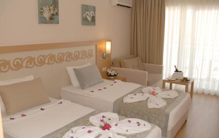 Titan Select Hotel 5*