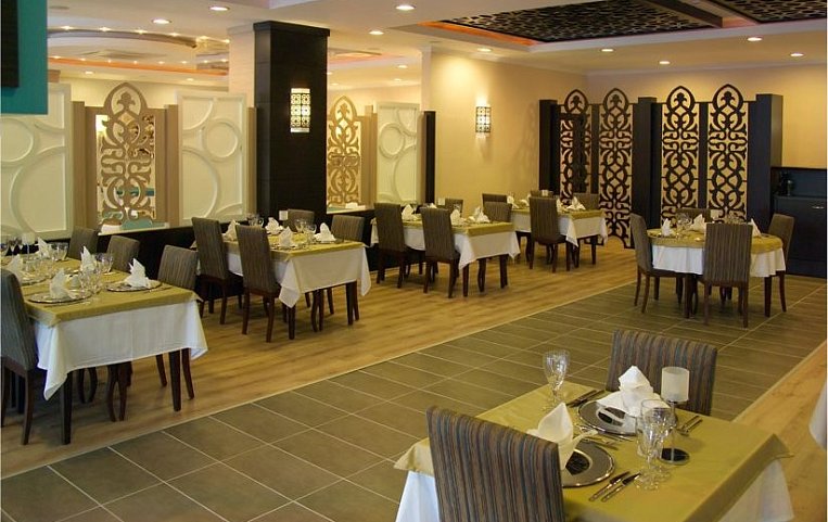 Titan Select Hotel 5*