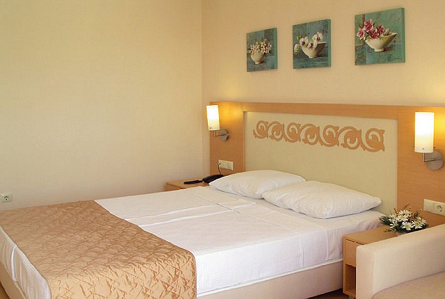 Titan Select Hotel 5*