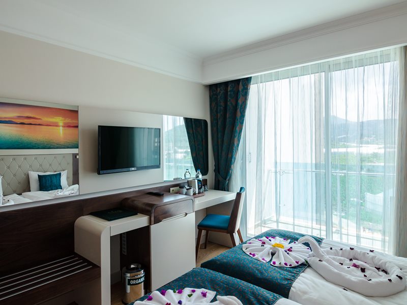 The Lumos Deluxe Resort Hotel Spa 5*