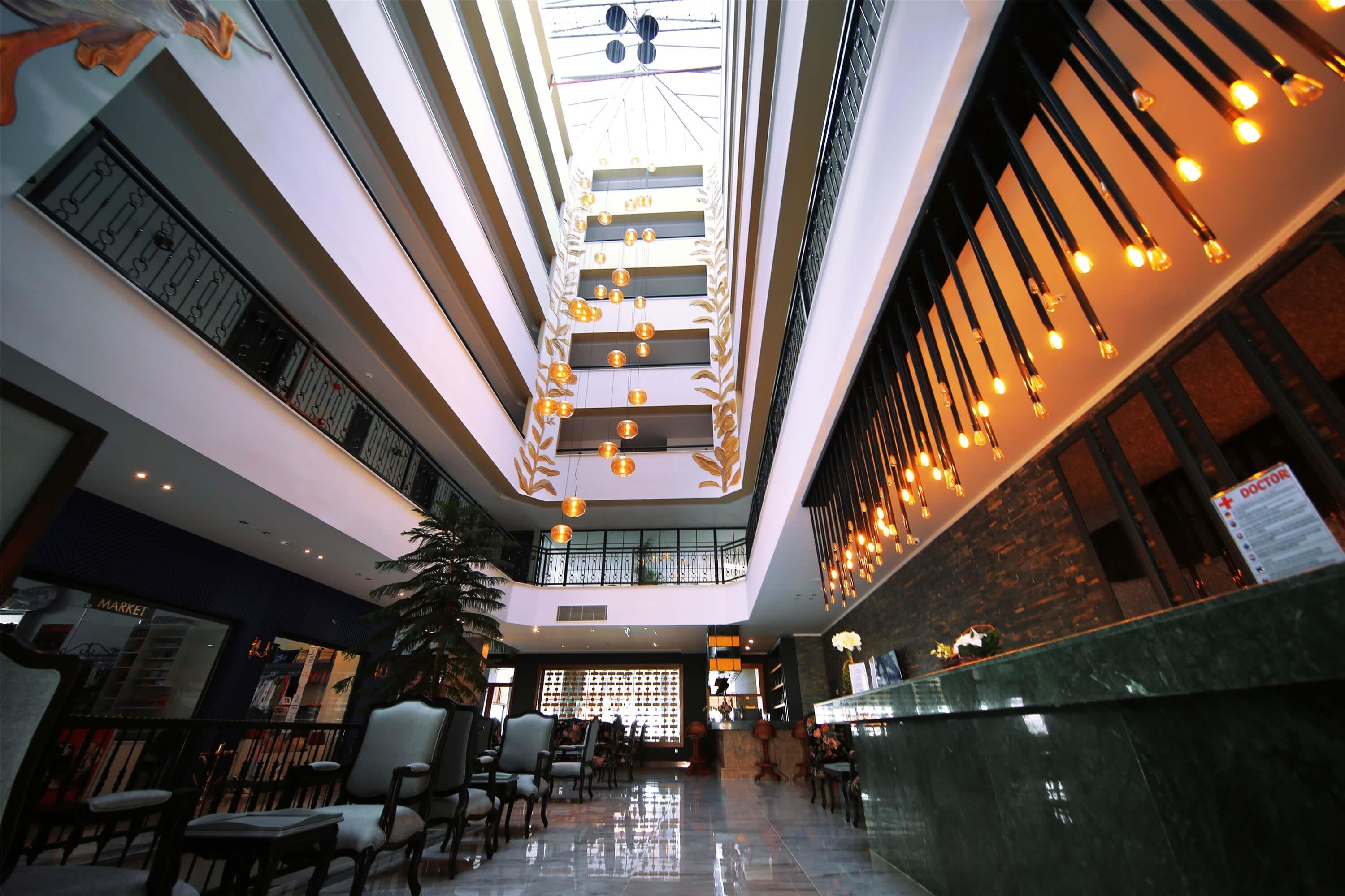 Sey Beach Hotel & Spa 4*