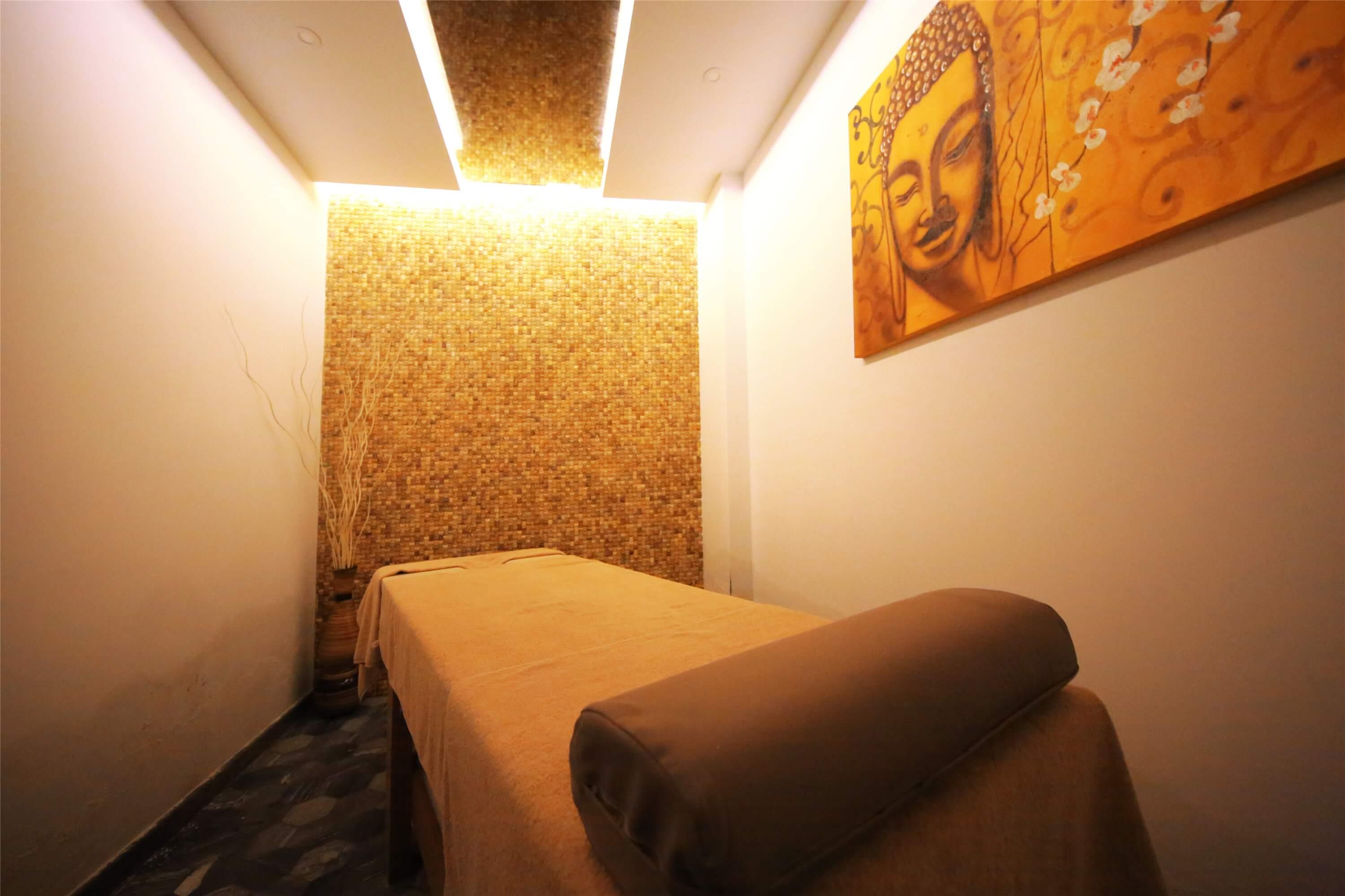 Sey Beach Hotel & Spa 4*