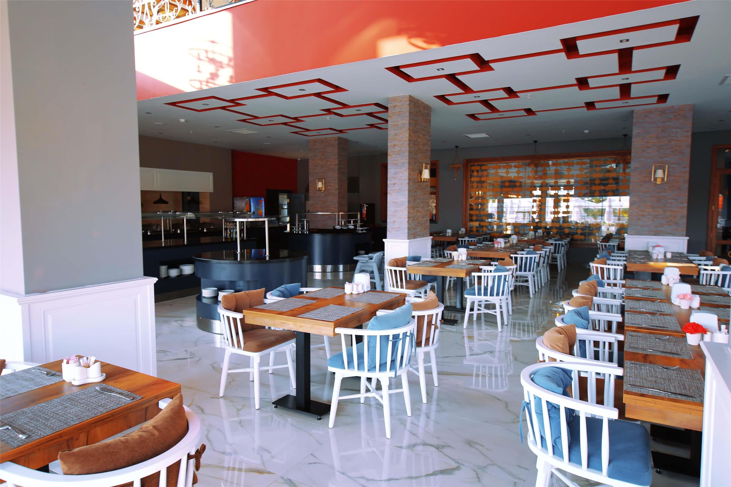 Sey Beach Hotel & Spa 4*