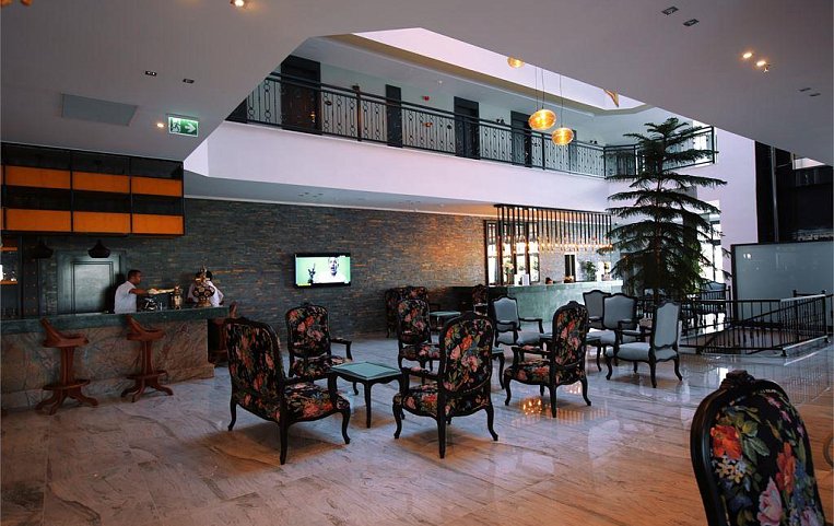 Sey Beach Hotel & Spa 4*