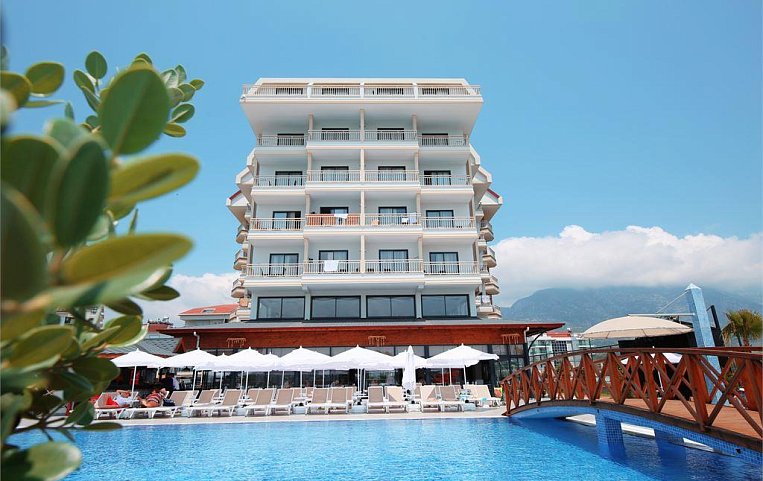 Sey Beach Hotel & Spa 4*