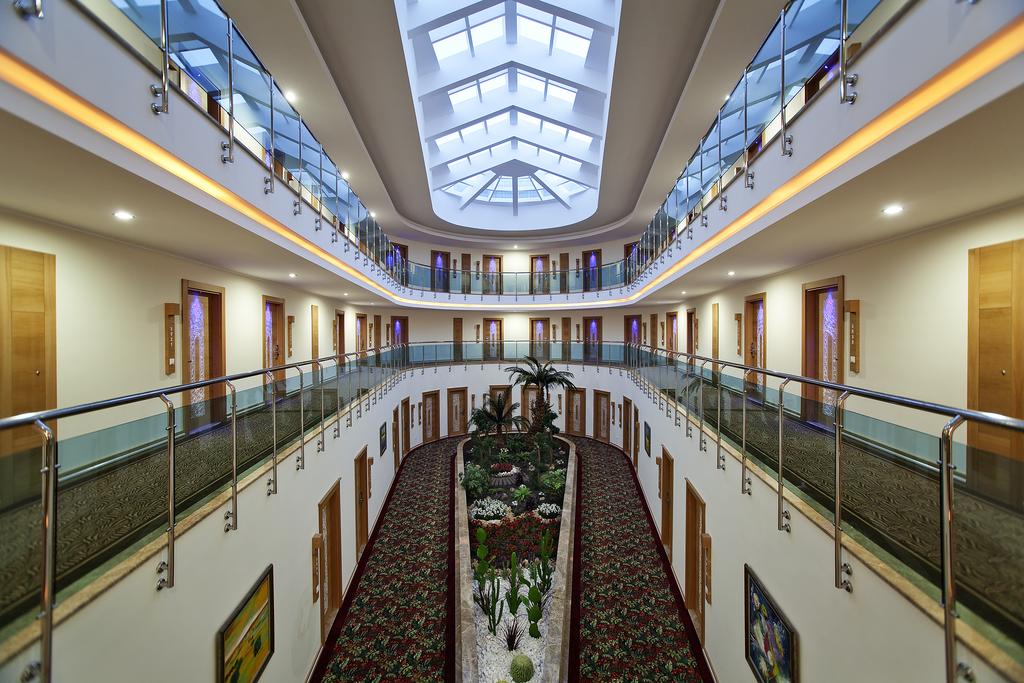 Saphir Hotel 5*