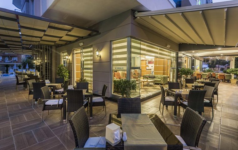 Lonicera City Kleopatra Hotel 3*