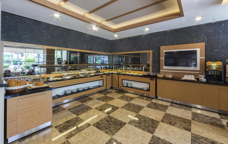 Lonicera City Kleopatra Hotel 3*