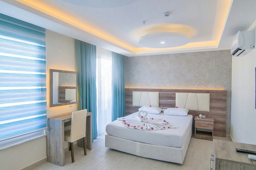 Kolibri Hotel 4*