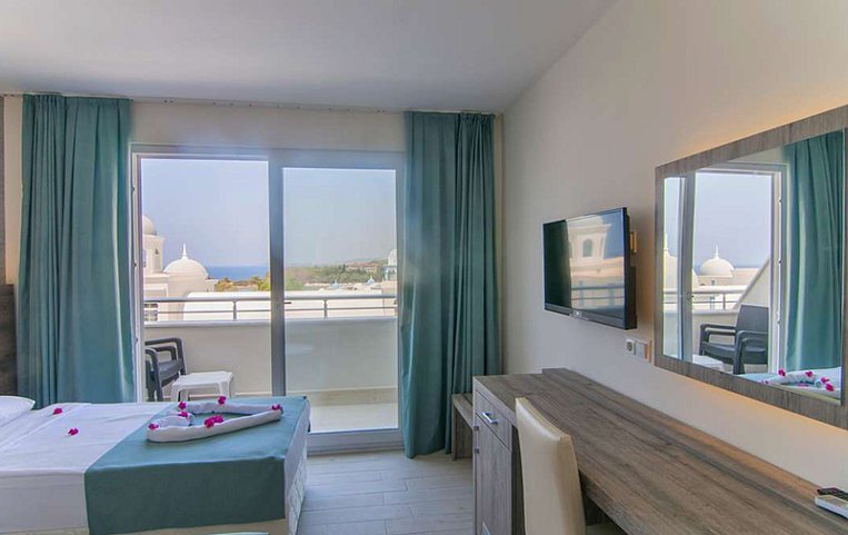 Kolibri Hotel 4*