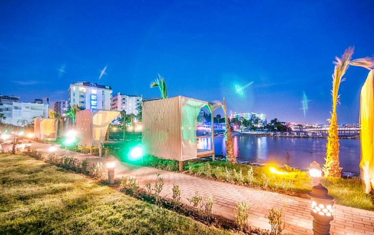 Kolibri Hotel 4*
