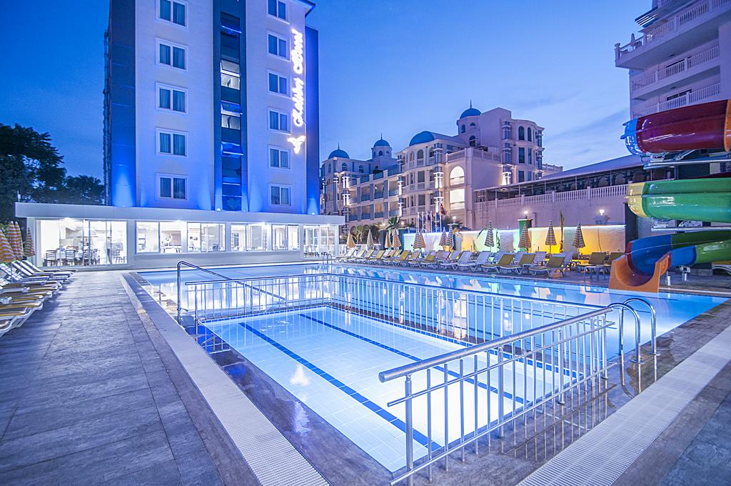 Kolibri Hotel 4*