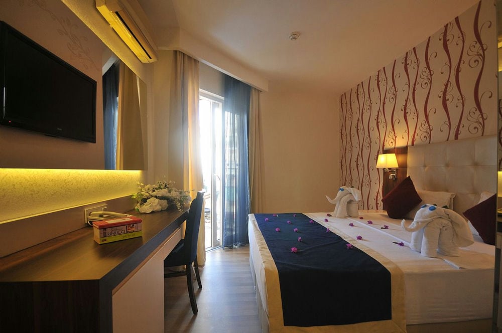 Kleopatra Micador 4*