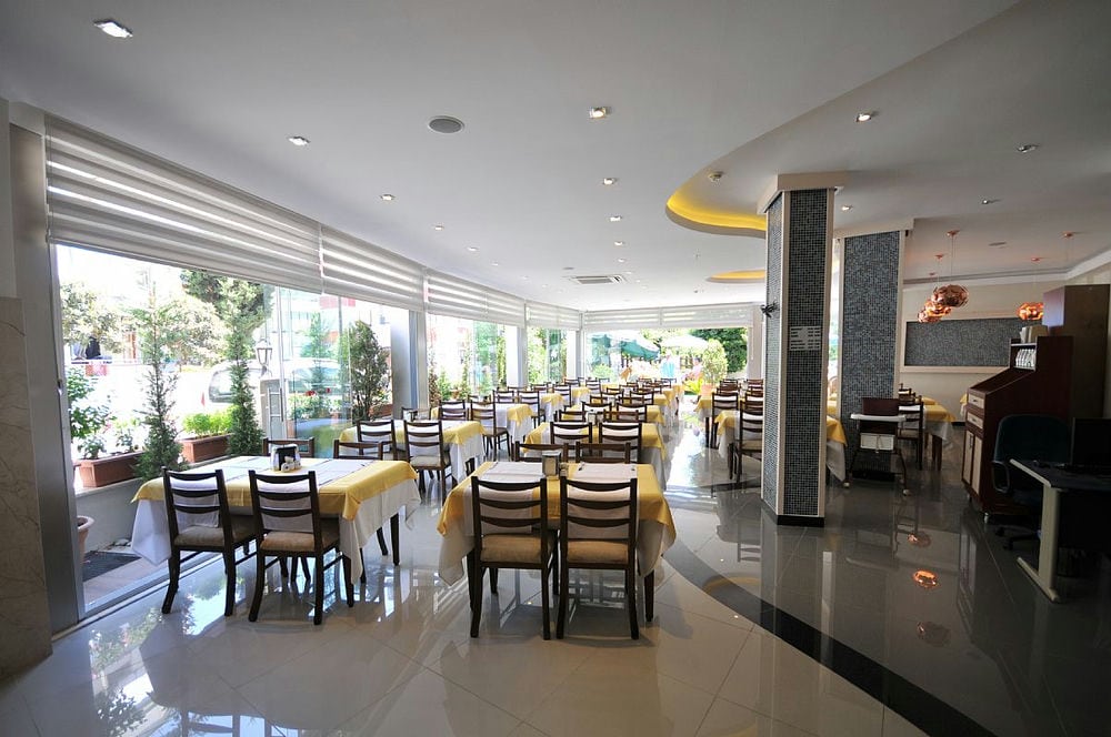 Kleopatra Micador 4*