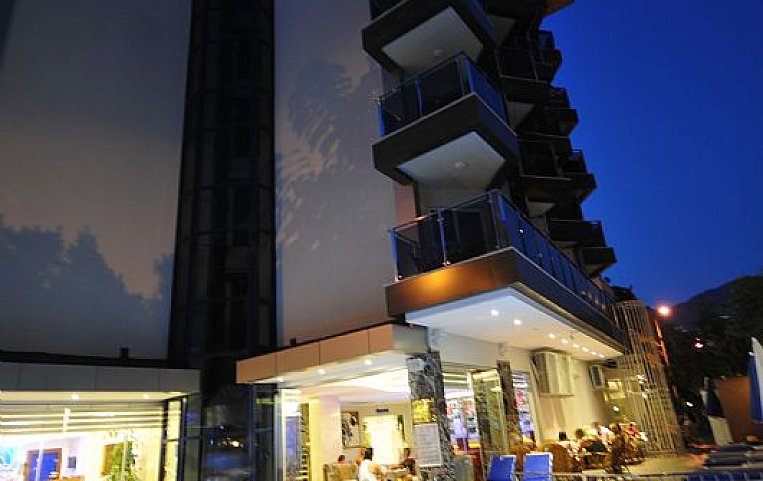 Kleopatra Micador 4*