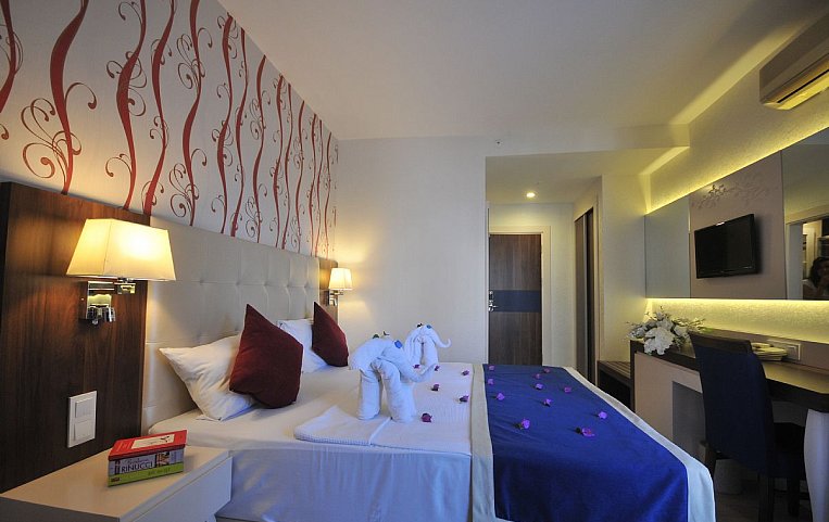 Kleopatra Micador 4*