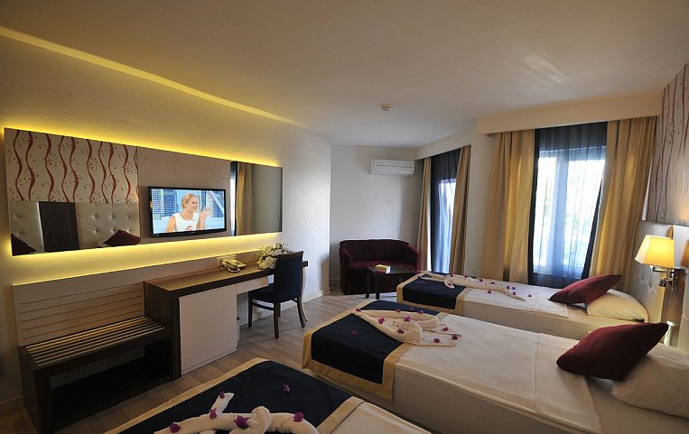 Kleopatra Micador 4*