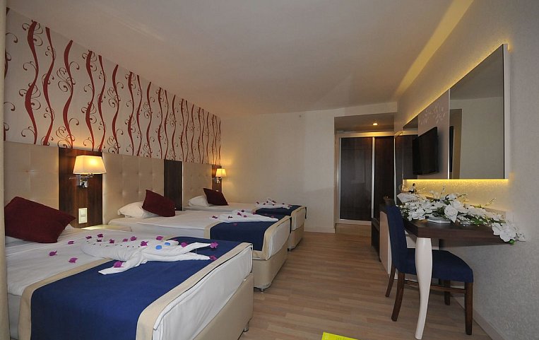 Kleopatra Micador 4*