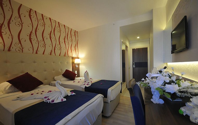 Kleopatra Micador 4*