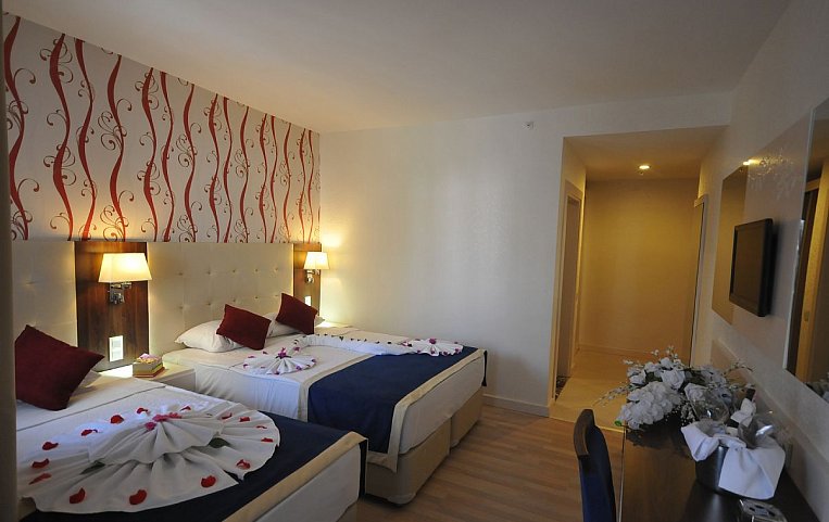 Kleopatra Micador 4*