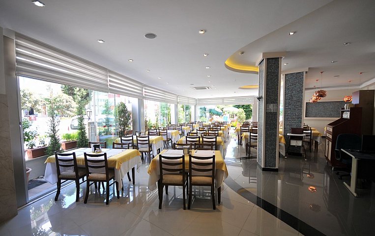 Kleopatra Micador 4*