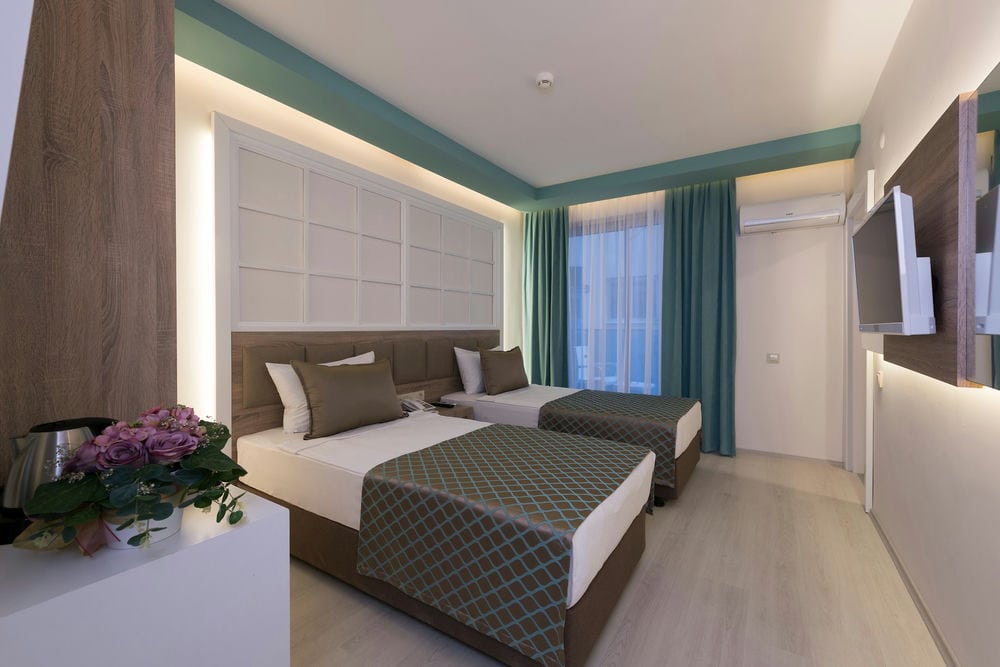 Kleopatra Life Hotel 3*