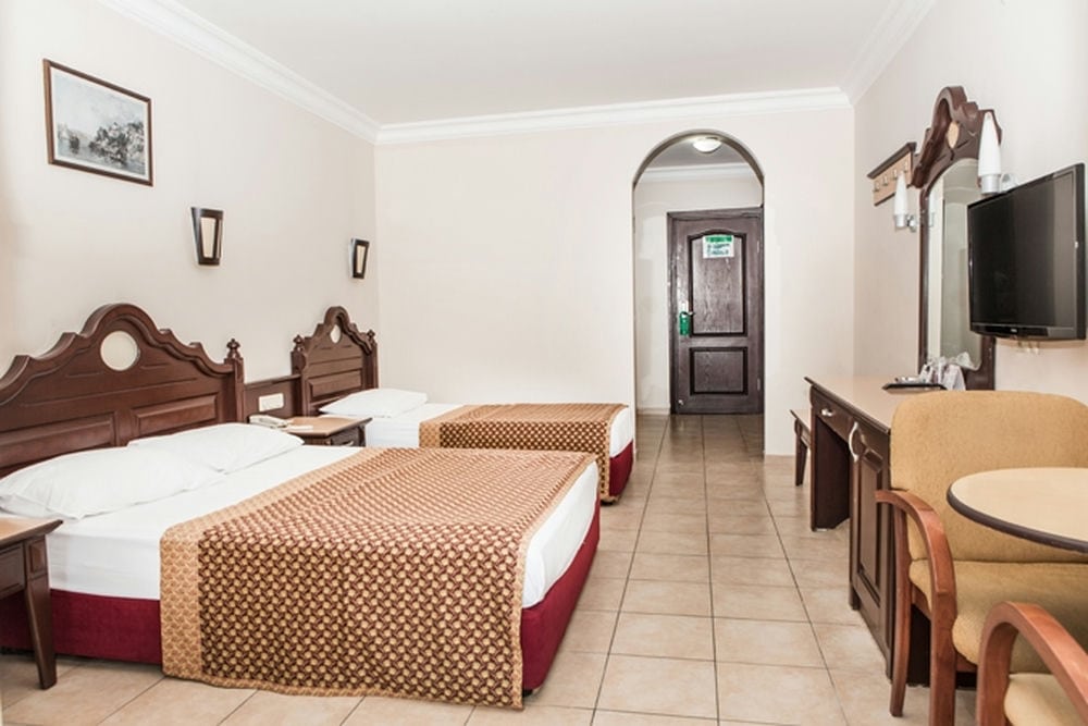 Kahya Hotel 4*