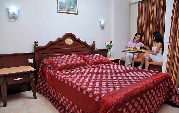 Kahya Hotel 4*