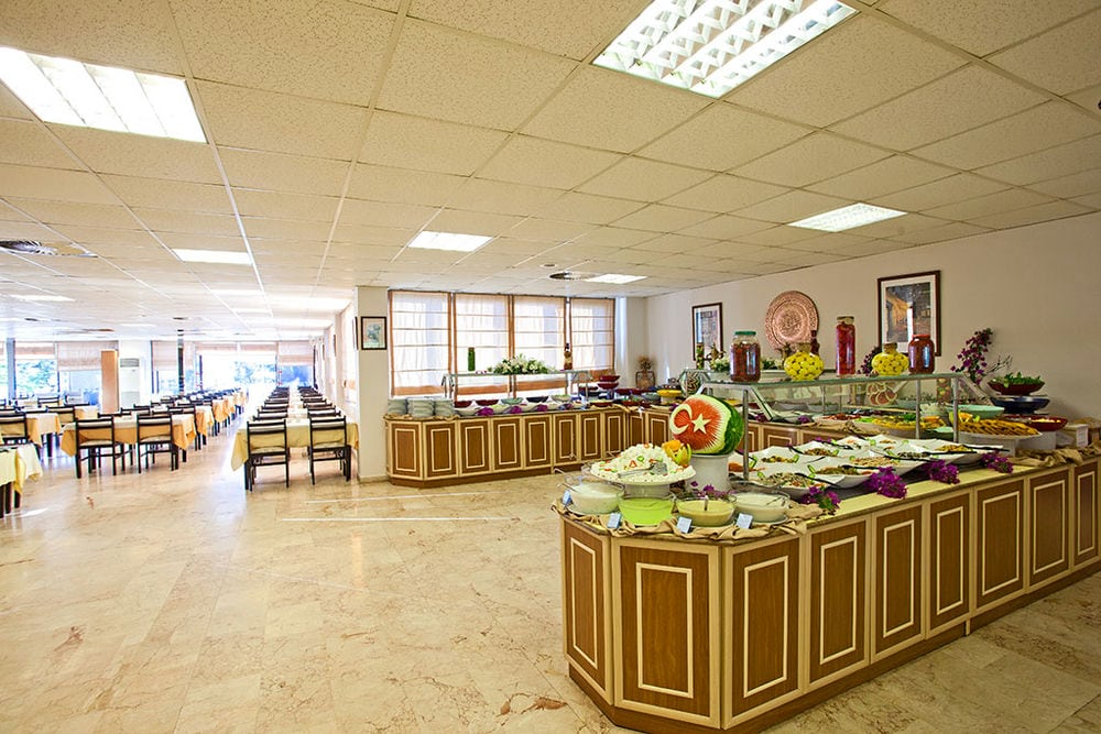 Club Titan Hotel 4*