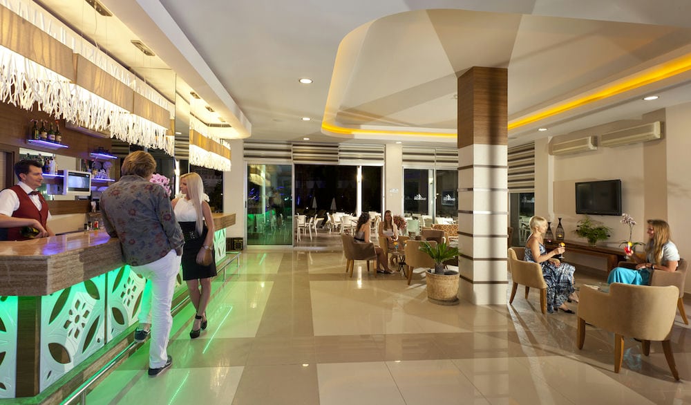 Club Mermaid Village 4*