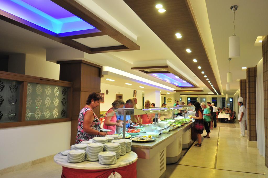 Club Mirabell Hotel 4*