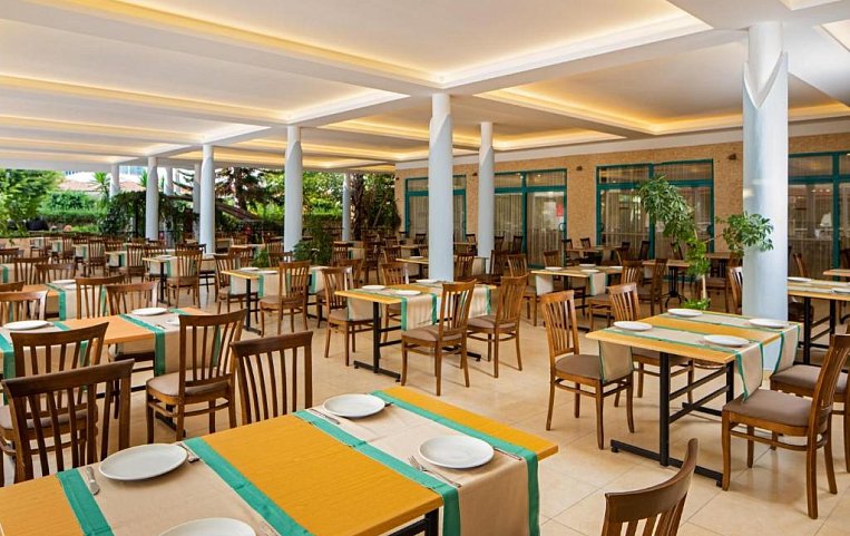 Club Mirabell Hotel 4*