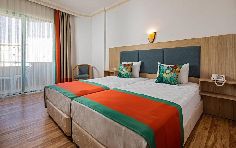 Club Mirabell Hotel 4*