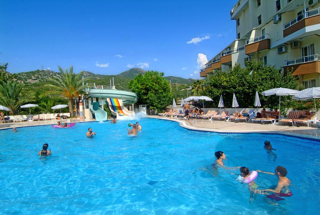 Club Mirabell Hotel 4*