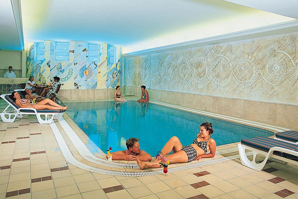 Antik Hotel & Garden 4*