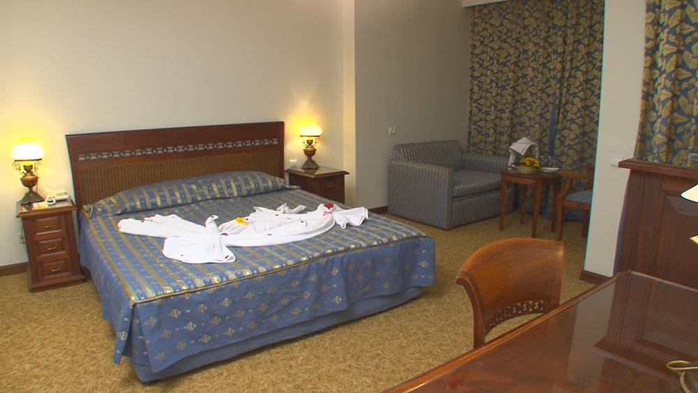 Antik Hotel & Garden 4*