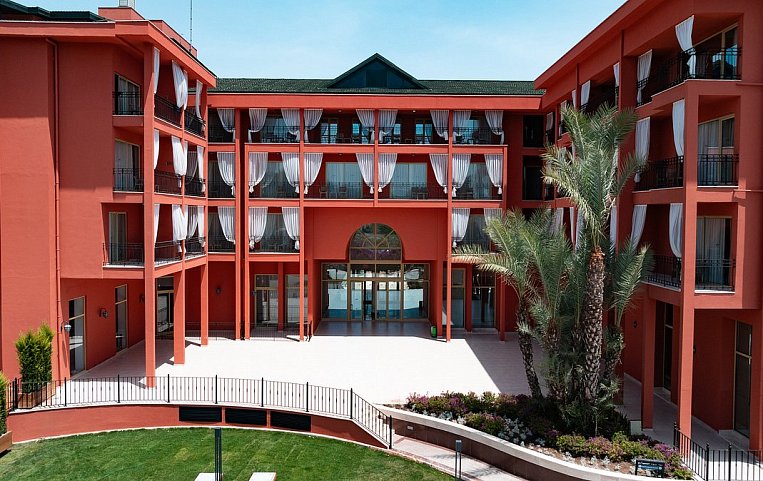 The Norm Oriental 5*