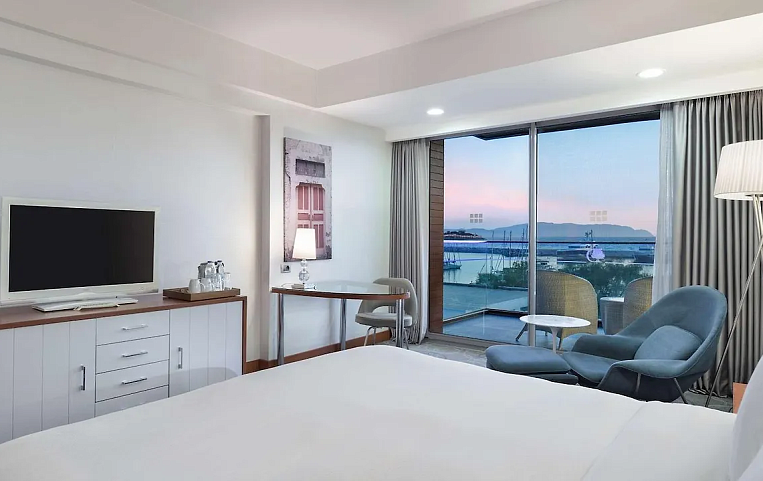 Double Tree By Hilton 4*