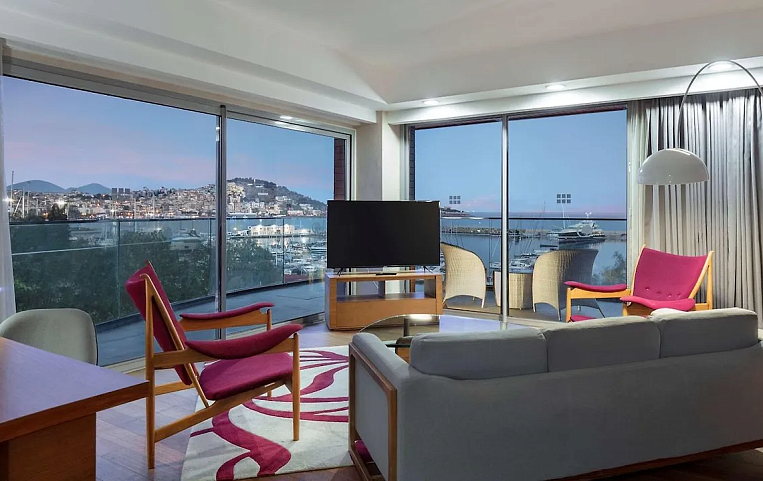Double Tree By Hilton 4*